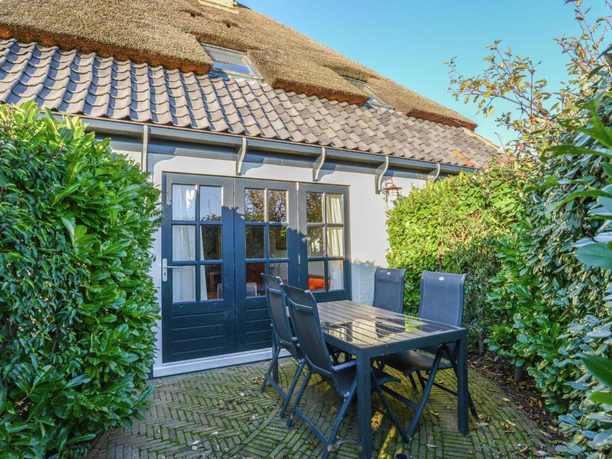 Charming Holiday Home In Texel Near Sea Oost  ภายนอก รูปภาพ