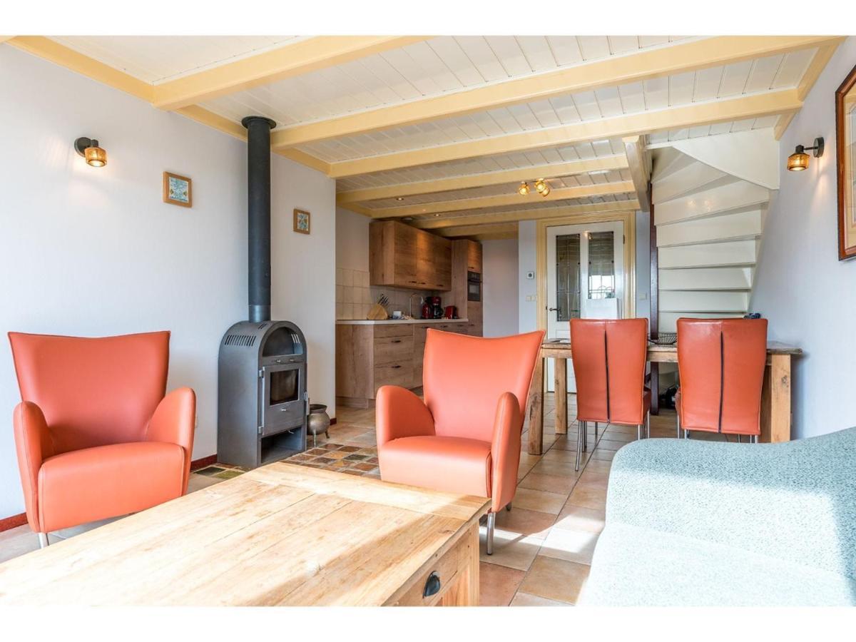 Charming Holiday Home In Texel Near Sea Oost  ภายนอก รูปภาพ